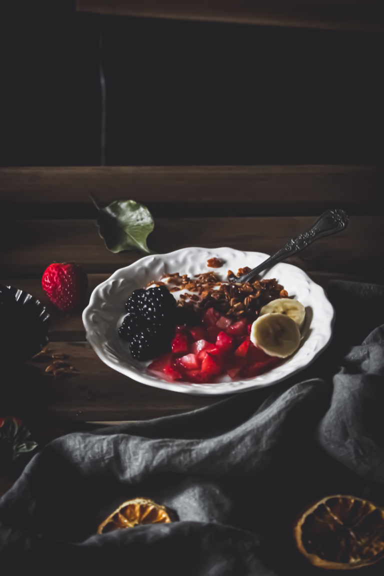 Healthy Granola Yogurt Bowl