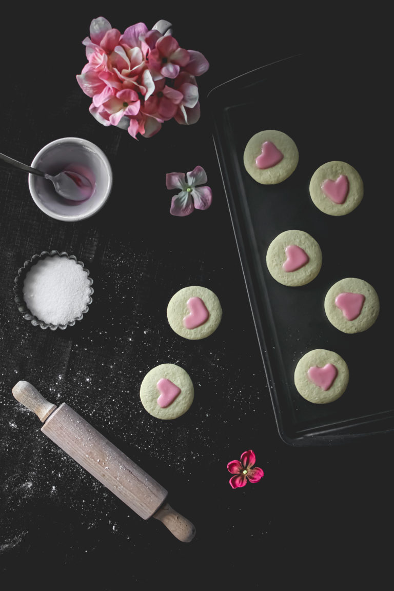 Valentine’s Cookies With Easy Icing